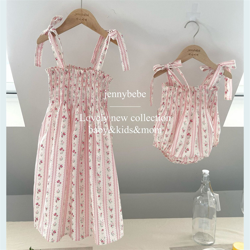 Baby Clothing Online - 小さな女の子のための夏のロンパース、花柄の縞模様の夏のジャンプスーツ、居心地の良い綿、小さな子供のための